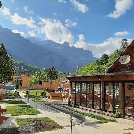 Hotel Jezerca Theth Exterior foto